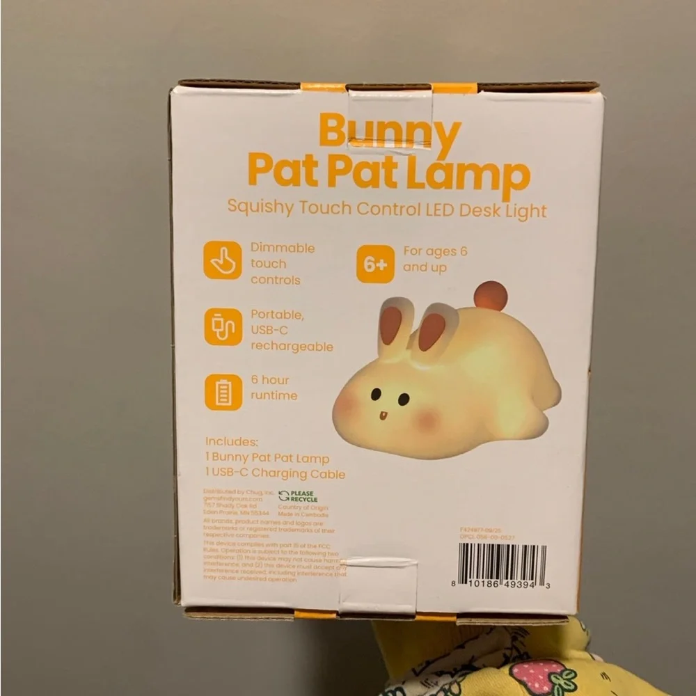 Bunny pat pat lamp